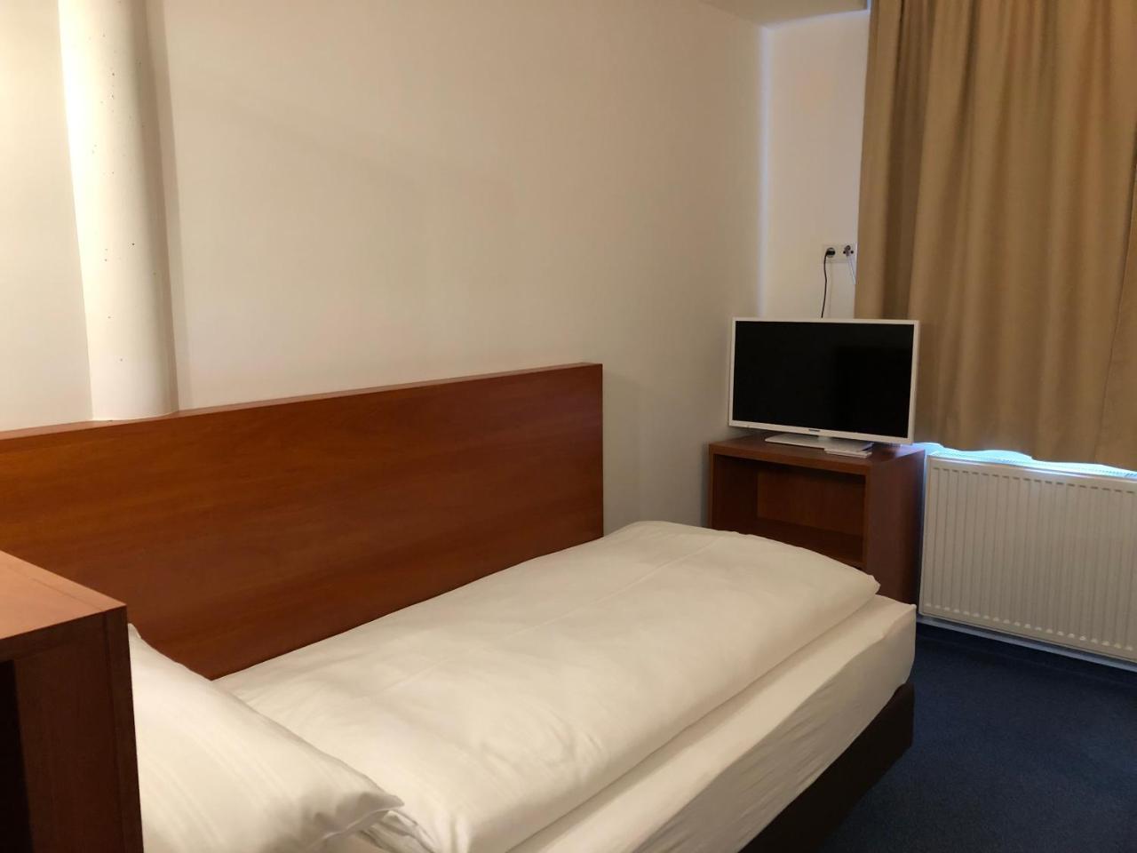 Hotel Mirabell Erlangen Dış mekan fotoğraf
